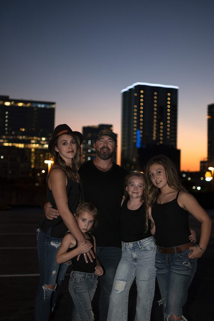 How to choose a location for Nashville family photo session.