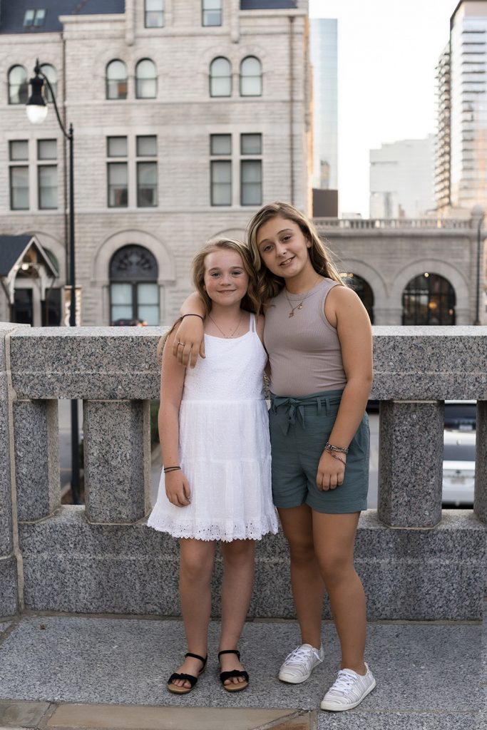 How to choose a location for Nashville family photo session.