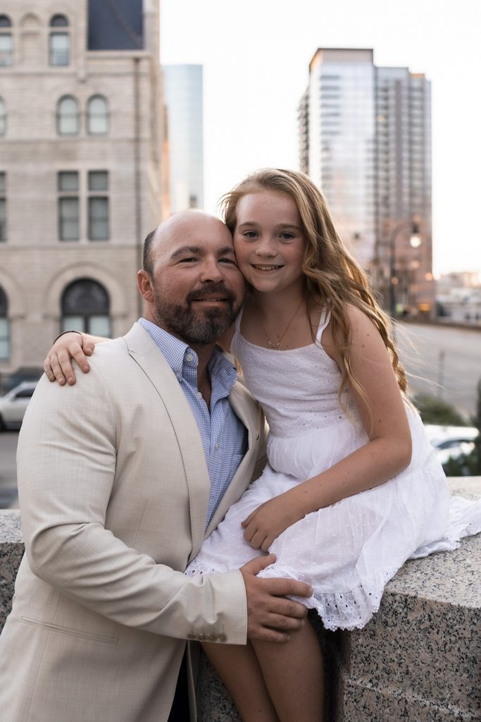 How to choose a location for Nashville family photo session.