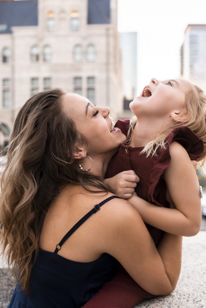 How to choose a location for Nashville family photo session.