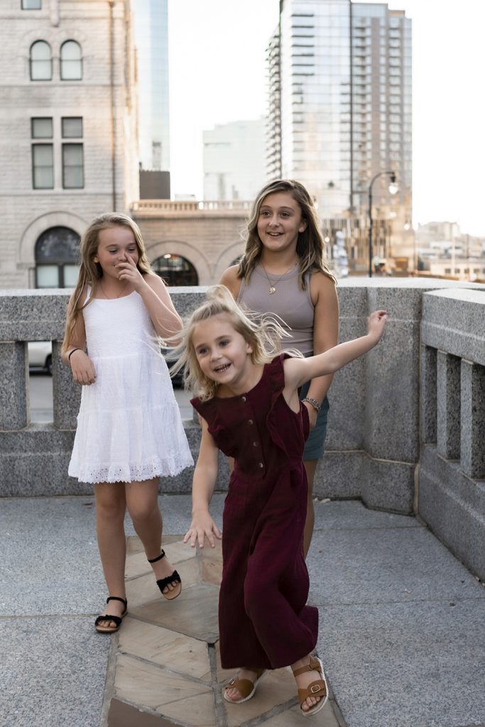 How to choose a location for Nashville family photo session.