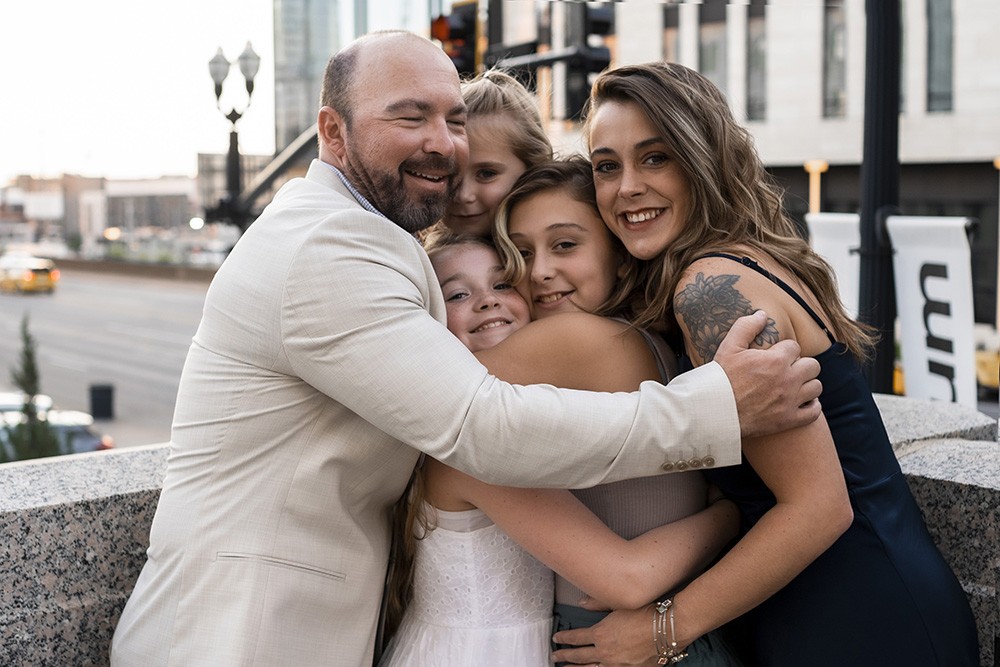 How to choose a location for Nashville family photo session.