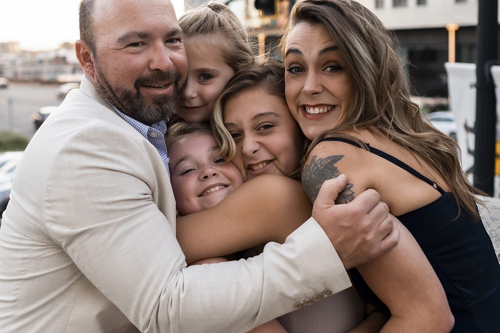 How to choose a location for Nashville family photo session.