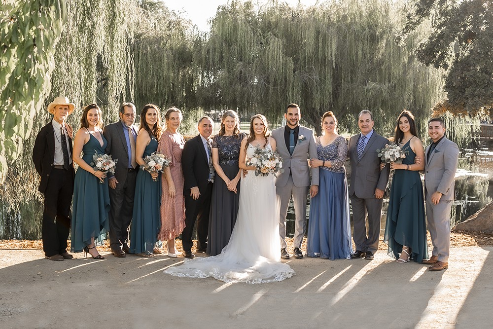 Nashville wedding photographer capturing a romantic portrait of the bride and groom in Nashville, TN. Nashville wedding photographer documenting an elegant wedding ceremony at a Nashville venue. 