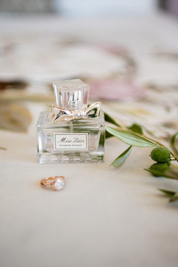 Nashville wedding photographer capturing a romantic portrait of the bride and groom in Nashville, TN.Nashville wedding photographer capturing the bride getting ready on her wedding day in Nashville, TN.