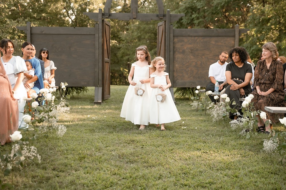 Nashville wedding photographer, experienced Nashville wedding photographer providing high-quality, artistic wedding photography services in Nashville,TN. Best wedding photographer in Nashville. Hidden Creel Farms. Nashville bride. Luxury wedding in Nashville. outdoor wedding. wedding walk. flower girls. weddingTN.