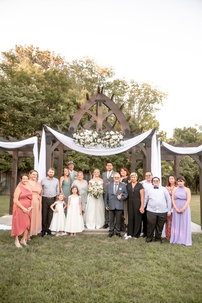 Nashville wedding photographer, experienced Nashville wedding photographer providing high-quality, artistic wedding photography services in Nashville,TN. Best wedding photographer in Nashville. Hidden Creel Farms. Nashville bride. Luxury wedding in Nashville. 