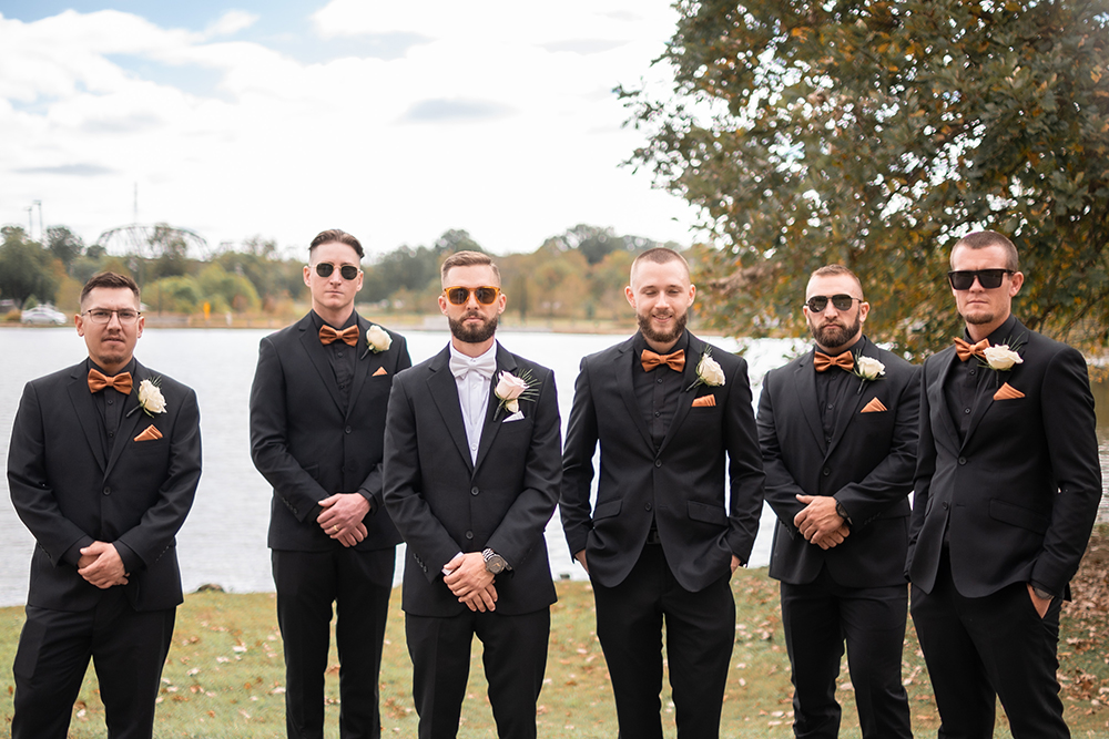 Nashville wedding photographerNashville wedding photographer. Elopement in Shelby Park, Nashville. Nashville Fall Elopement. Wedding Ceremony in Shelby Park.