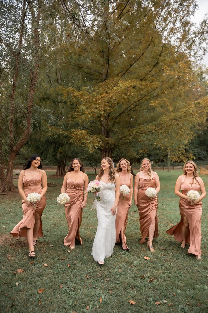 Nashville wedding photographer. Elopement in Shelby Park, Nashville. Nashville Fall Elopement. Wedding Ceremony in Shelby Park.