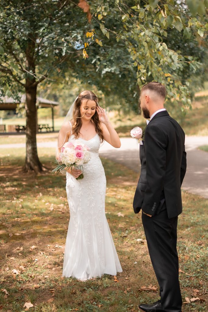 Nashville wedding photographerNashville wedding photographer. Elopement in Shelby Park, Nashville. Nashville Fall Elopement. Wedding Ceremony in Shelby Park.