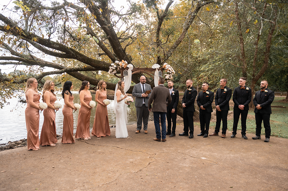 Nashville wedding photographerNashville wedding photographer. Elopement in Shelby Park, Nashville. Nashville Fall Elopement. Wedding Ceremony in Shelby Park.