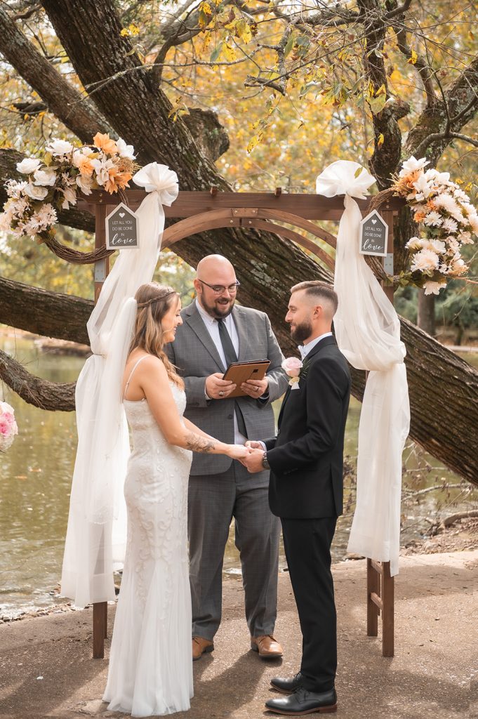 Nashville wedding photographerNashville wedding photographer. Elopement in Shelby Park, Nashville. Nashville Fall Elopement. Wedding Ceremony in Shelby Park.