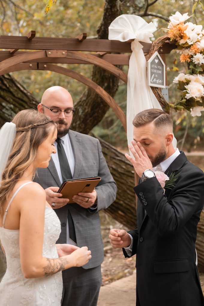 Nashville wedding photographerNashville wedding photographer. Elopement in Shelby Park, Nashville. Nashville Fall Elopement. Wedding Ceremony in Shelby Park.