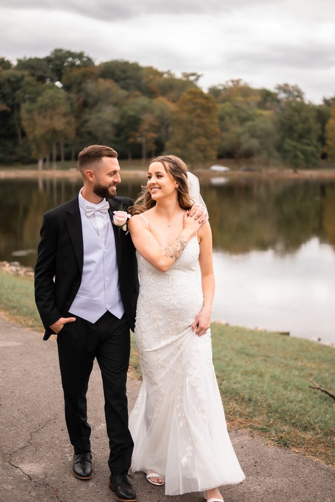 Nashville wedding photographerNashville wedding photographer. Elopement in Shelby Park, Nashville. Nashville Fall Elopement. Wedding Ceremony in Shelby Park.