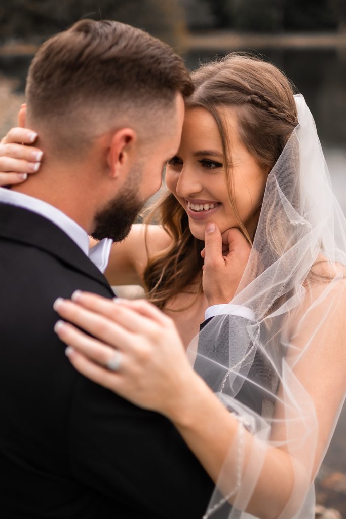 Nashville wedding photographerNashville wedding photographer. Elopement in Shelby Park, Nashville. Nashville Fall Elopement. Wedding Ceremony in Shelby Park.