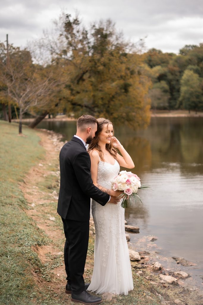 Nashville wedding photographerNashville wedding photographer. Elopement in Shelby Park, Nashville. Nashville Fall Elopement. Wedding Ceremony in Shelby Park.