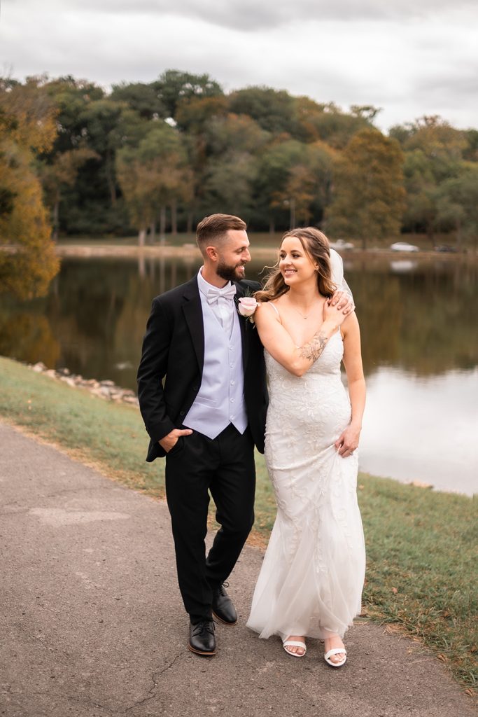 Nashville wedding photographerNashville wedding photographer. Elopement in Shelby Park, Nashville. Nashville Fall Elopement. Wedding Ceremony in Shelby Park.