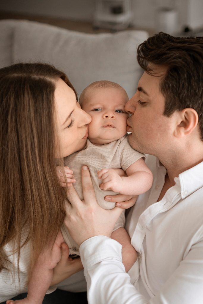 Dante's Family. Newborn life style session.