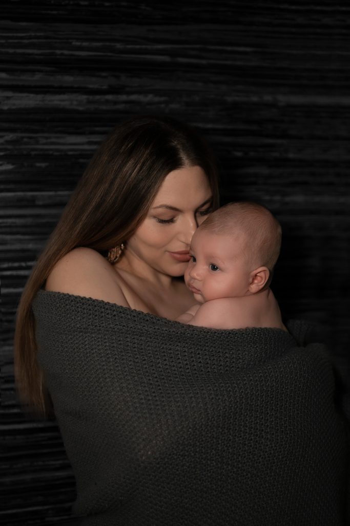 Dante's Family. Newborn life style session.