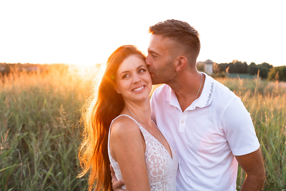 Engagement session in Franklin, TN. Mila and Milosh.