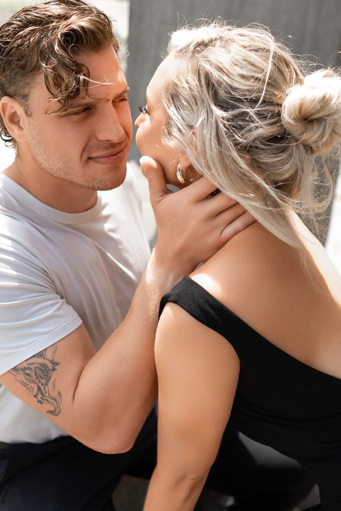 Downtown Nashville engagement session, engagement session in Nashville, luxury Nashville  photographer, elegant engagement photos in Nashville, Top engagement photographer in Nashville, best engagement location in Nashville, Nashville outdoor engagement session, Best storytelling  in Nashville