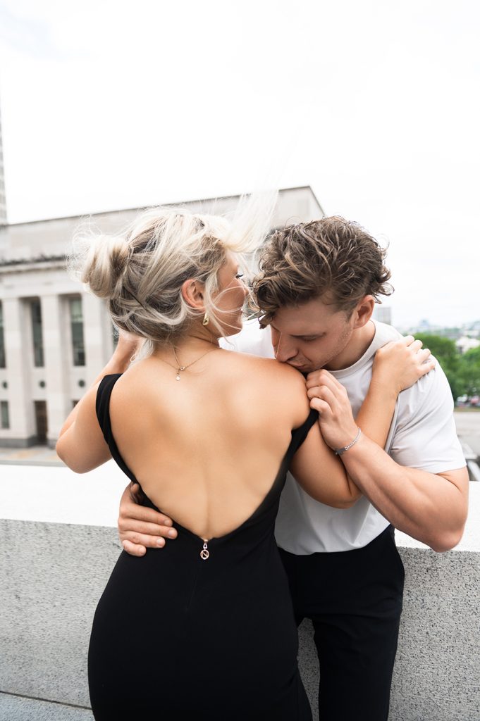 Downtown Nashville engagement session, engagement session in Nashville, luxury Nashville  photographer, elegant engagement photos in Nashville, Top engagement photographer in Nashville, best engagement location in Nashville, Nashville outdoor engagement session, Best storytelling  in Nashville