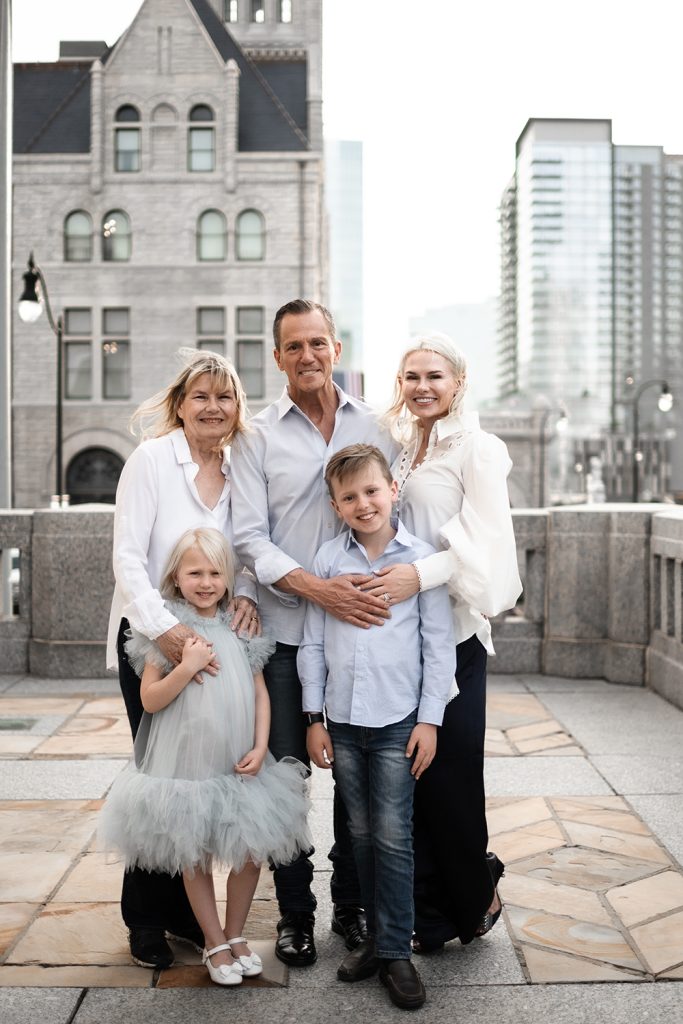  Nashville family photographer capturing candid family moments in a natural setting in Nashville, TN.